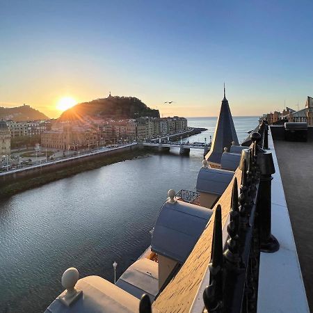 Deluxe Apt-Views To Historic Maria Cristina Hotel Saint-Sébastien Extérieur photo